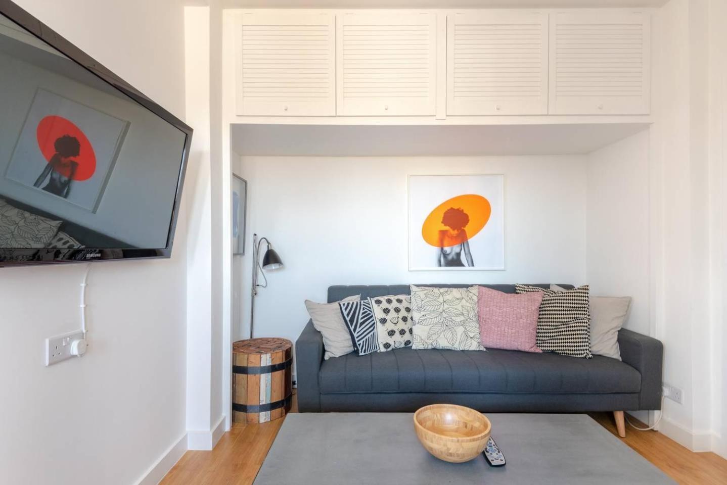Appartamento Guestready - 1Br Flat Ideally Located In Zone 2 Fits 3 Londra Esterno foto